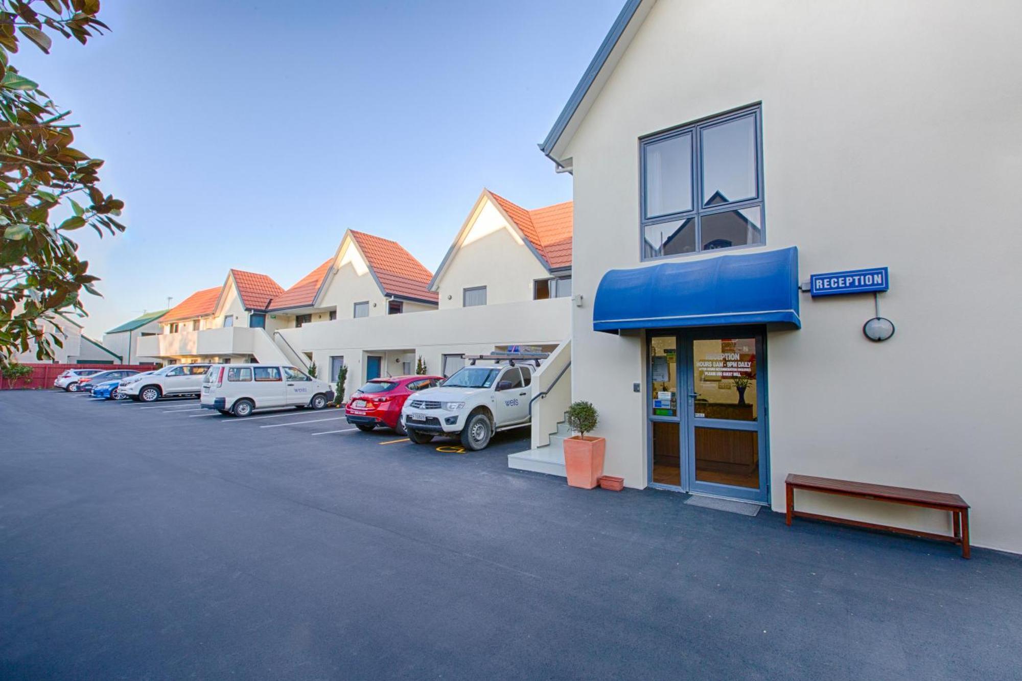 Bella Vista Motel & Apartments Κράισττσερτς Εξωτερικό φωτογραφία